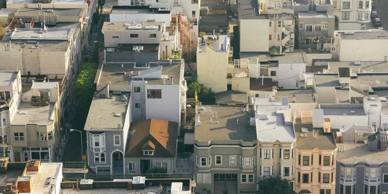 情感咨询入门：从恋爱技巧到《约会女孩日记》的实践启示